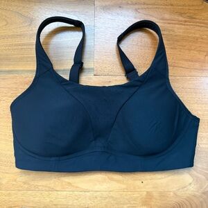 NWOT lululemon athletica Run Times Black Bra Size 34 C